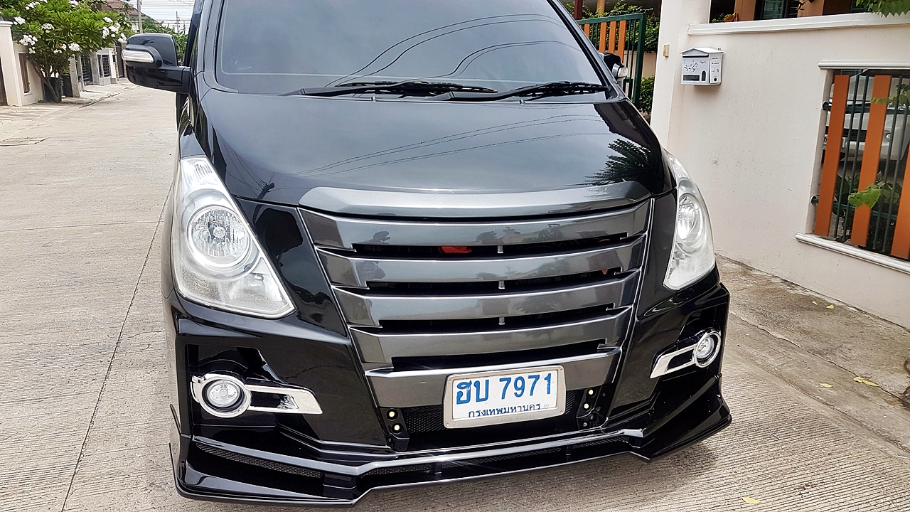 HYUNDAI H-1 DELUXE รถคุณเอกชัยศรีวิชัย [ เบาะ + คอนโซลสูง + เครื่องเสียง + ชุดแต่ง ] - ฮบ7971