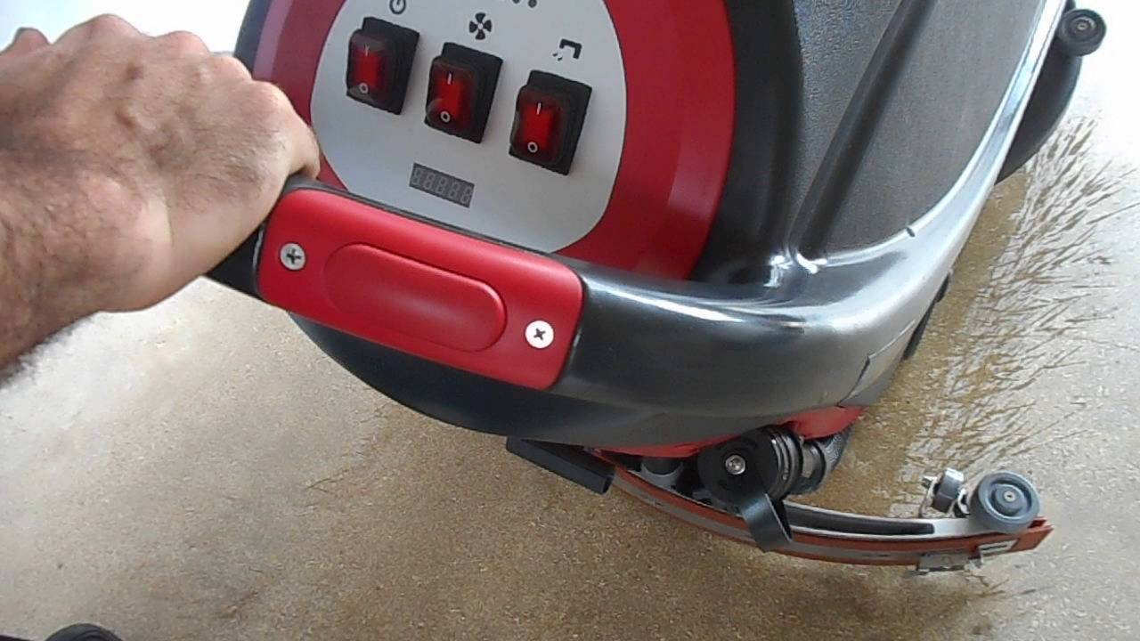 เครื่องขัดพื้นอัตโนมัต VIPER AS510C