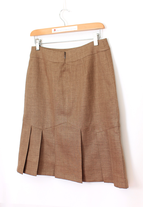 SK-479 กระโปรงทรงปลายบาน ผ้าลินินเชมเบ้สีน้ำตาล