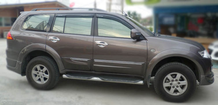 กาบประตู v1 PAJERO SPORT 2011