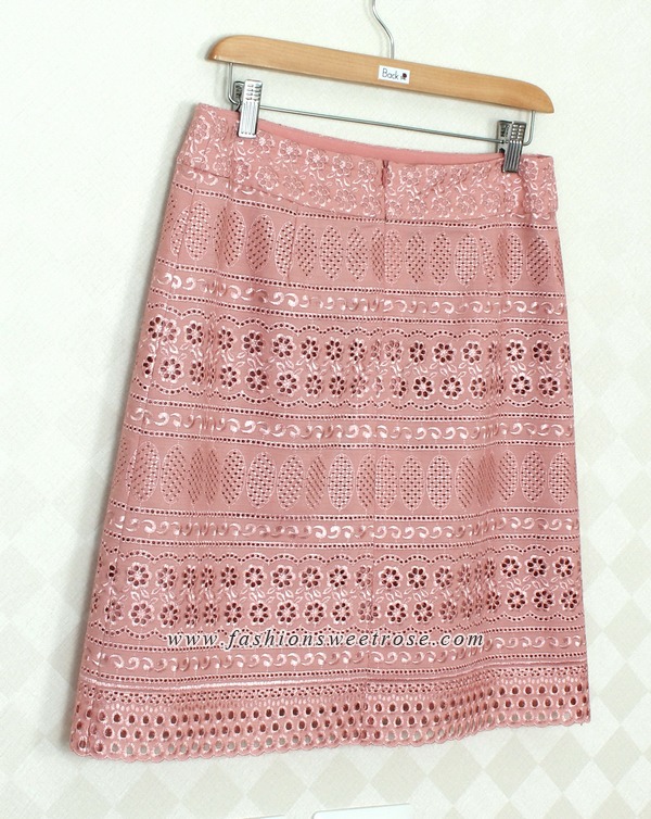 SK-329 กระโปรงทรงเอ ผ้าลูกไม้สี Peach ชายกระโปรงเป็นเชิงลูกไม้