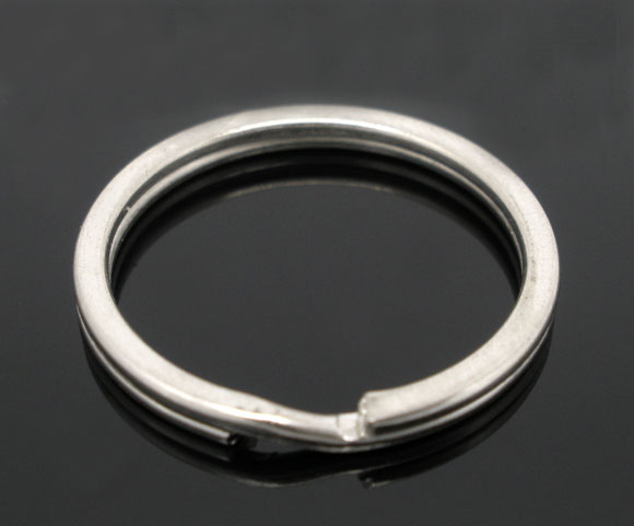 ห่วงพวงกุญแจ เหล็ก เส้นแบน สีเงินขนาด 25x1.7mm แพ็ค 20 อัน