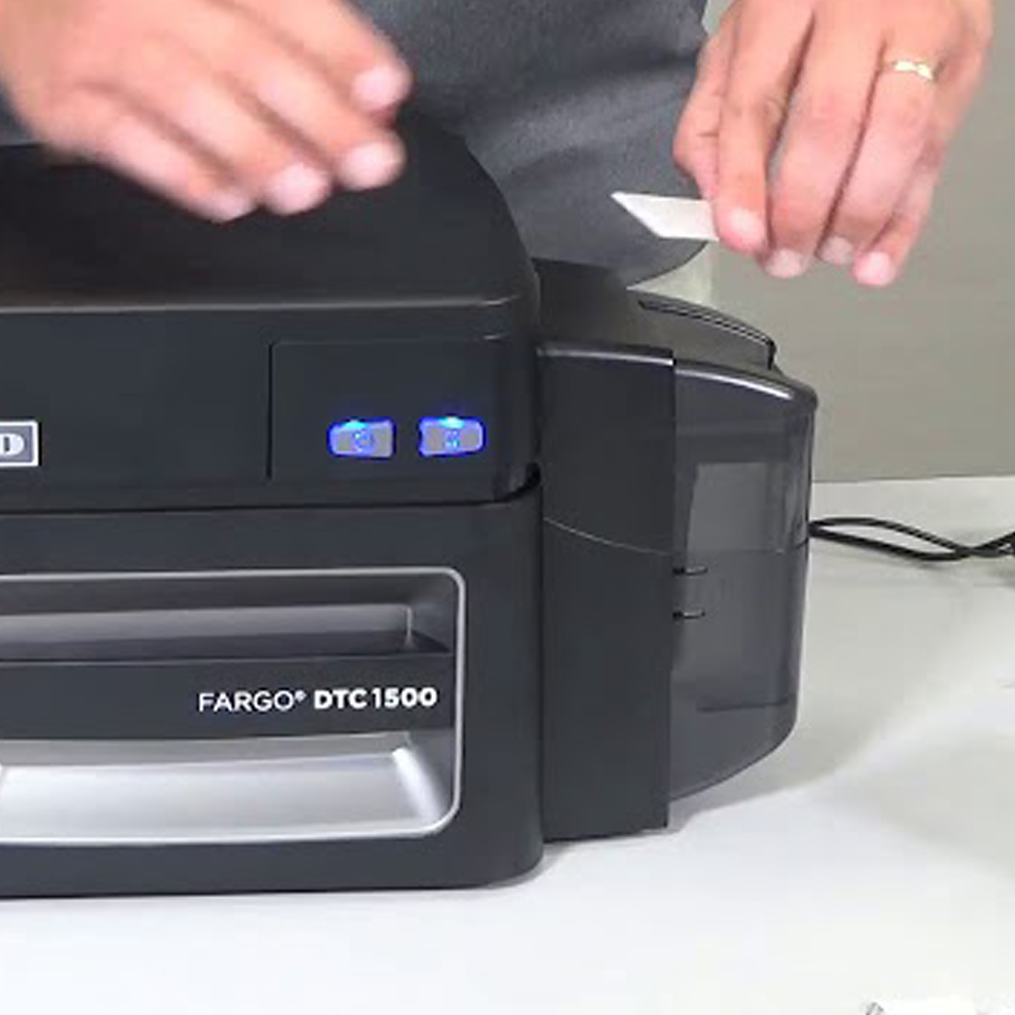 HID Fargo DTC1500 เครื่องพิมพ์บัตรพลาสติก เครื่องพิมพ์บัตรพนักงาน Plastic card PVC printer Dual side พิมพ์สองหน้าอัตโนมัติ