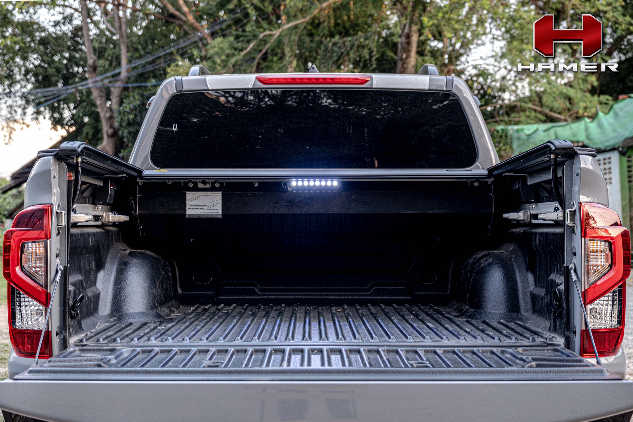 ฝาปิดท้ายกระบะไฟฟ้า HAMER AUTO ROLLER LID NAVARA 2021