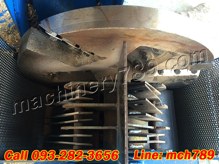 เครื่องบดไม้ขนาดกลาง รุ่นZUMO 4 ระบบ8ใบมีด กำลังผลิต2.5-3ตัน/ชม. เครื่องทำขี้เลื่อย เครื่องบดขี้เลื่อย เครื่องบดกิ่งไม้ เครื่องบดย่อยกิ่งไม้ Disc-Type Wood Crusher / Sawdust Crusher / Wood Powder Machine