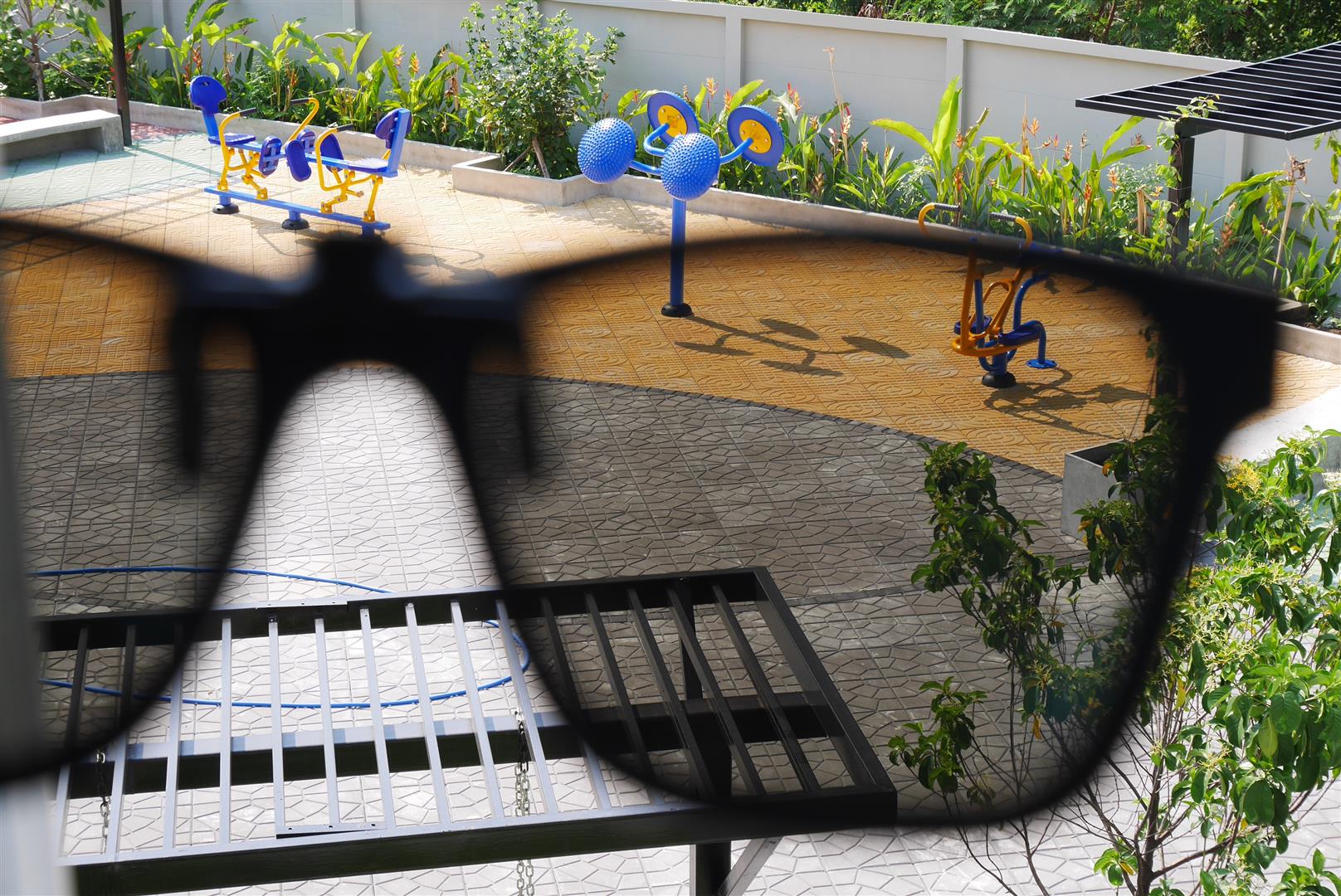 คลิปออนกันแดด Clipsster รุ่น Wayster O Signature Edition กรอบดำเลนส์เทาเขียว