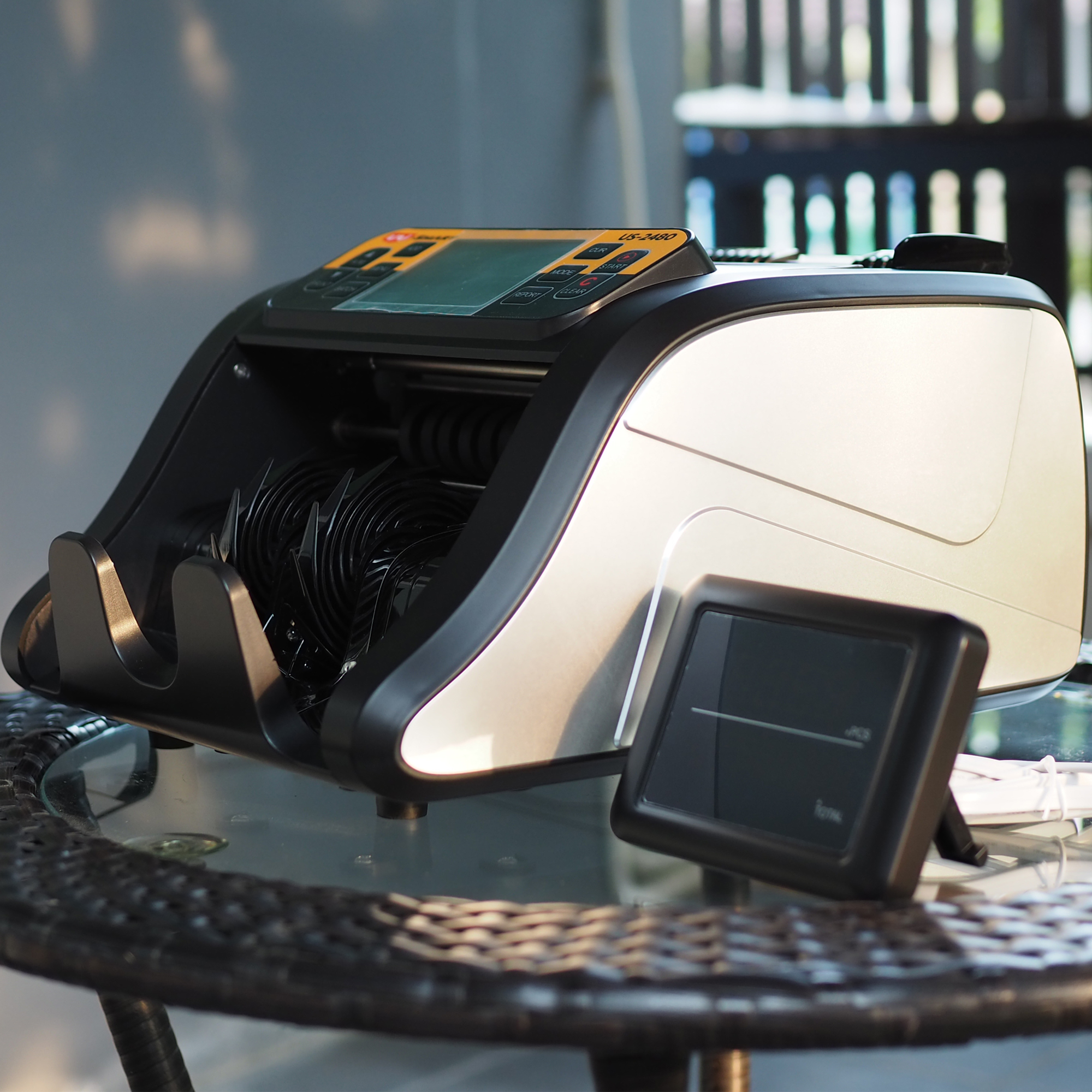 Uni-SMART เครื่องนับธนบัตร เครื่องนับเงิน เครื่องนับแบงค์ ตรวจธนบัตรปลอม US-2480