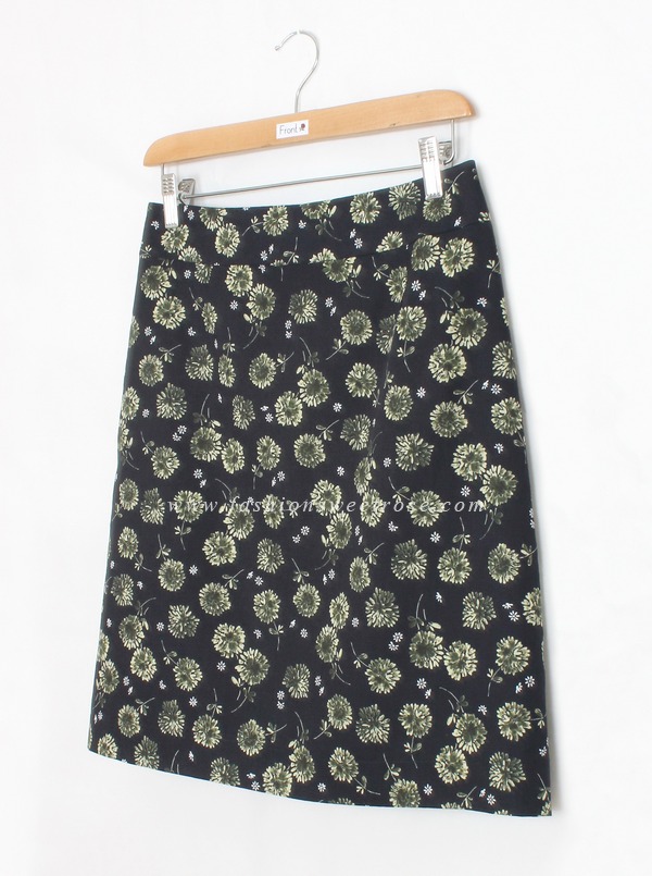 SK-412 กระโปรงทรงเอ ผ้าคอตต้อนญี่ปุ่นพิมพ์ลายดอกไม้ Daisy