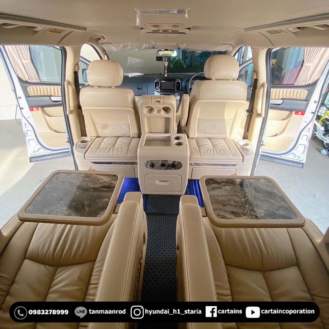 คอนโซลเตี้ย สีครีม Hyundai H1 พิเศษใส่ลายลามิเนตสีเดียวกับเบาะ สวยเข้ากันมาก