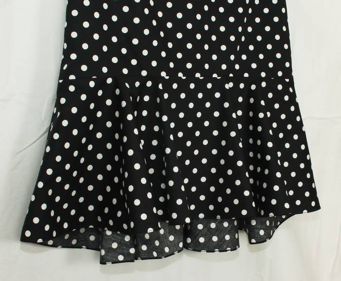 SK-198 กระโปรงแฟชั่น&ทำงาน ทรงย้วย ผ้าคอตต้อนญี่ปุ่นสีดำ Polka Dot Black