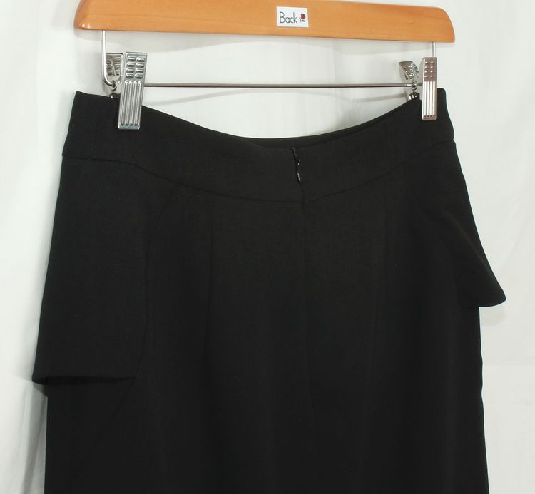 SK-190 กระโปรงแฟชั่น&ทำงาน ทรงสอบ ผ้า CHANEL สีดำ ด้านหน้ากระโปรงจับจีบระบาย
