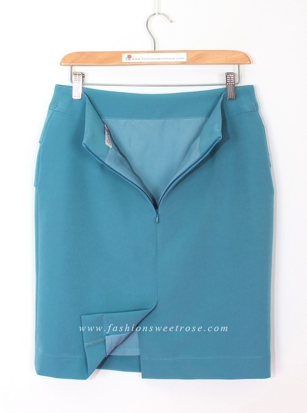 SK-471 กระโปรงทรงสอบ ผ้า Double Twist สีฟ้า
