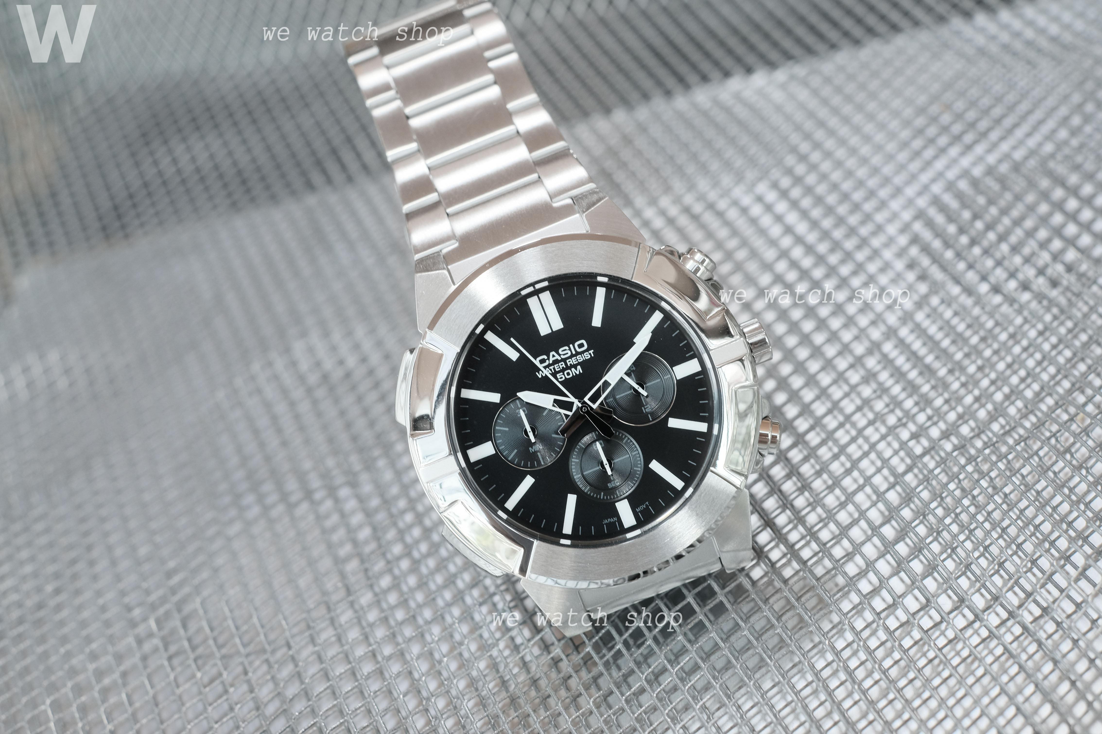 CASIO รุ่น MTP-E500D-1AVDF สายสเเตนเลส สีเงิน จอดำ สินค้าใหม่ ของเเท้ รับประกันศูนย์ CMG 1 ปี สำเนา