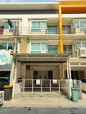 ขายทาวน์โฮม 3 ชั้น 25 ตร. ว. หมู่บ้านเวร่า ซอยมิสทีน ถนนรามคำแหง 160 ใกล้รถไฟฟ้าสถานีราษฏร์พัฒนา - 05527