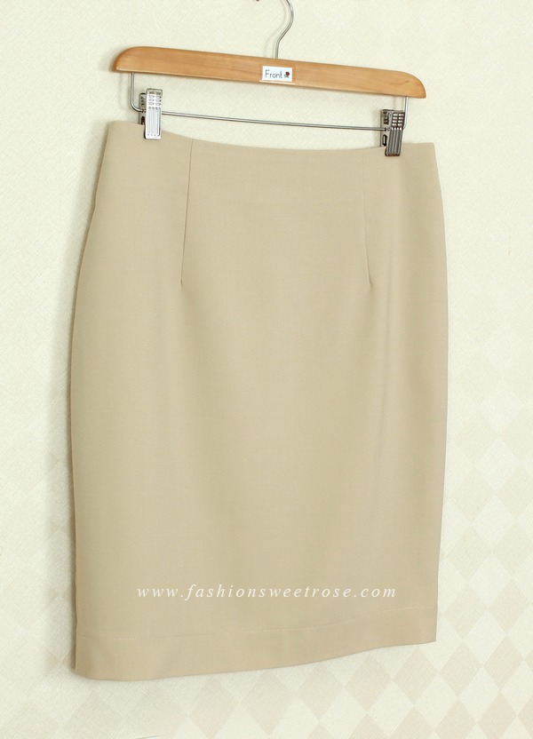 SK-390 กระโปรงแฟชั่น&ทำงาน ทรงดินสอ ผ้า Rose Skinny สีเบจ สไตน์เรียบหรู
