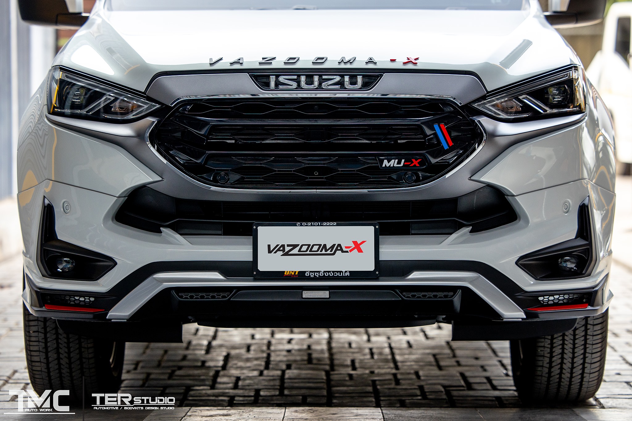 ชุดแต่งสเกิร์ตรอบคัน VAZOOMA-X สำหรับ Mu-X 2021