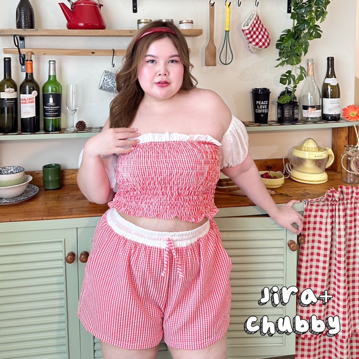 J023 ชุดเซ็ท สาวอวบ เสื้อเกาะอก มาพร้อมกางเกงขาสั้น อกได้ถึง48นิ้ว