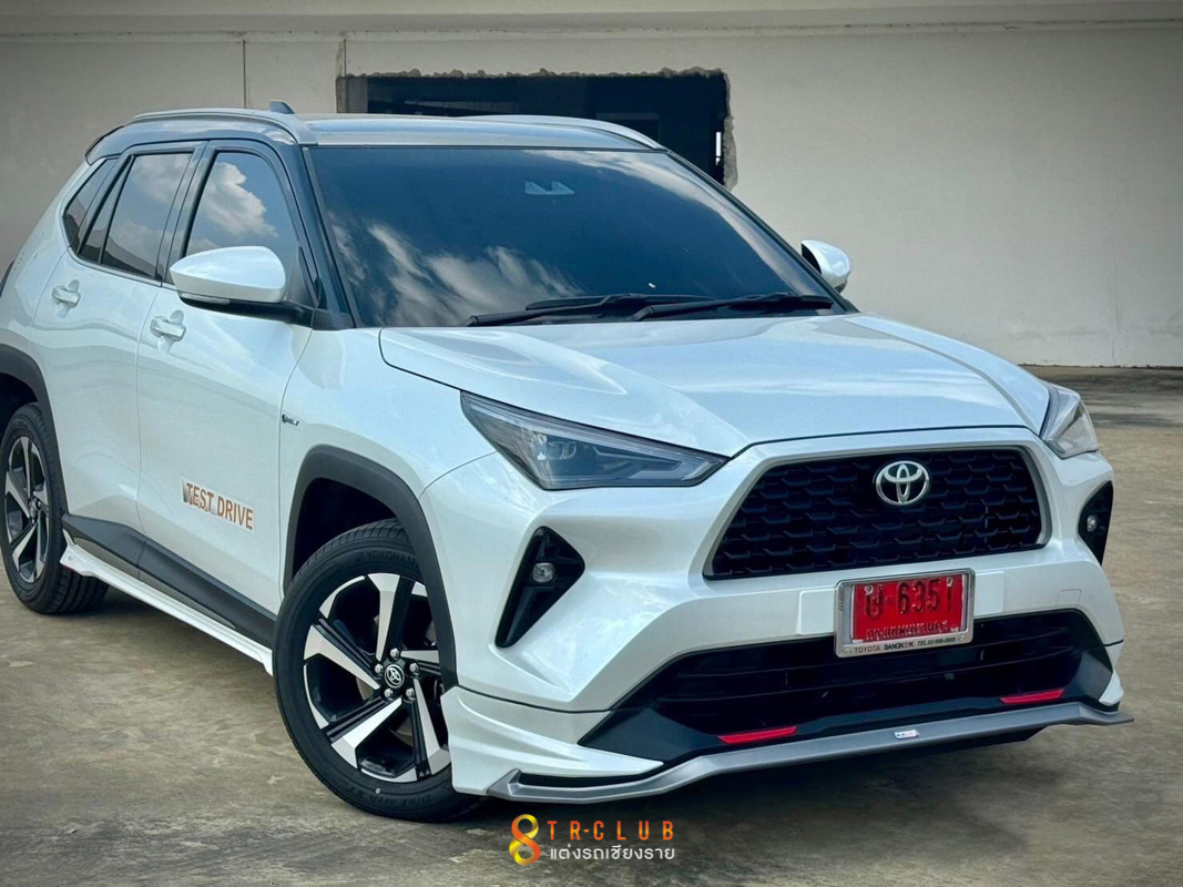 ชุดแต่งสเกิร์ตรอบคัน BK SPORT : YARIS CROSS 2023