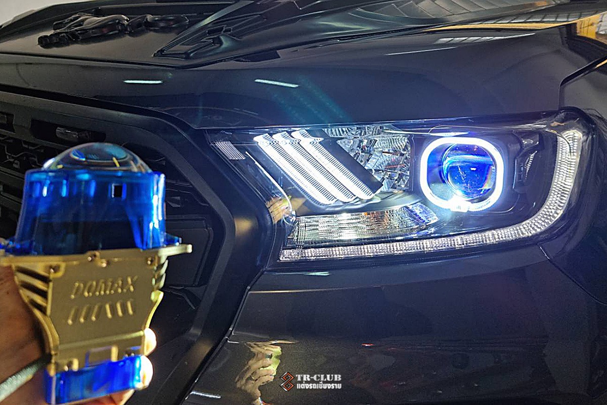 ไฟหน้าโปรเจคเตอร์ LED รุ่น DOMAX X LED PRO AOZOOM