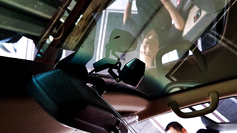 HYUNDAI H-1 ELITE 2016 [ จอแท้ตรงรุ่น + กล้องหลังแท้ + จอเพดาน + ดิจิตอลทีวี ] {ฉ3760}