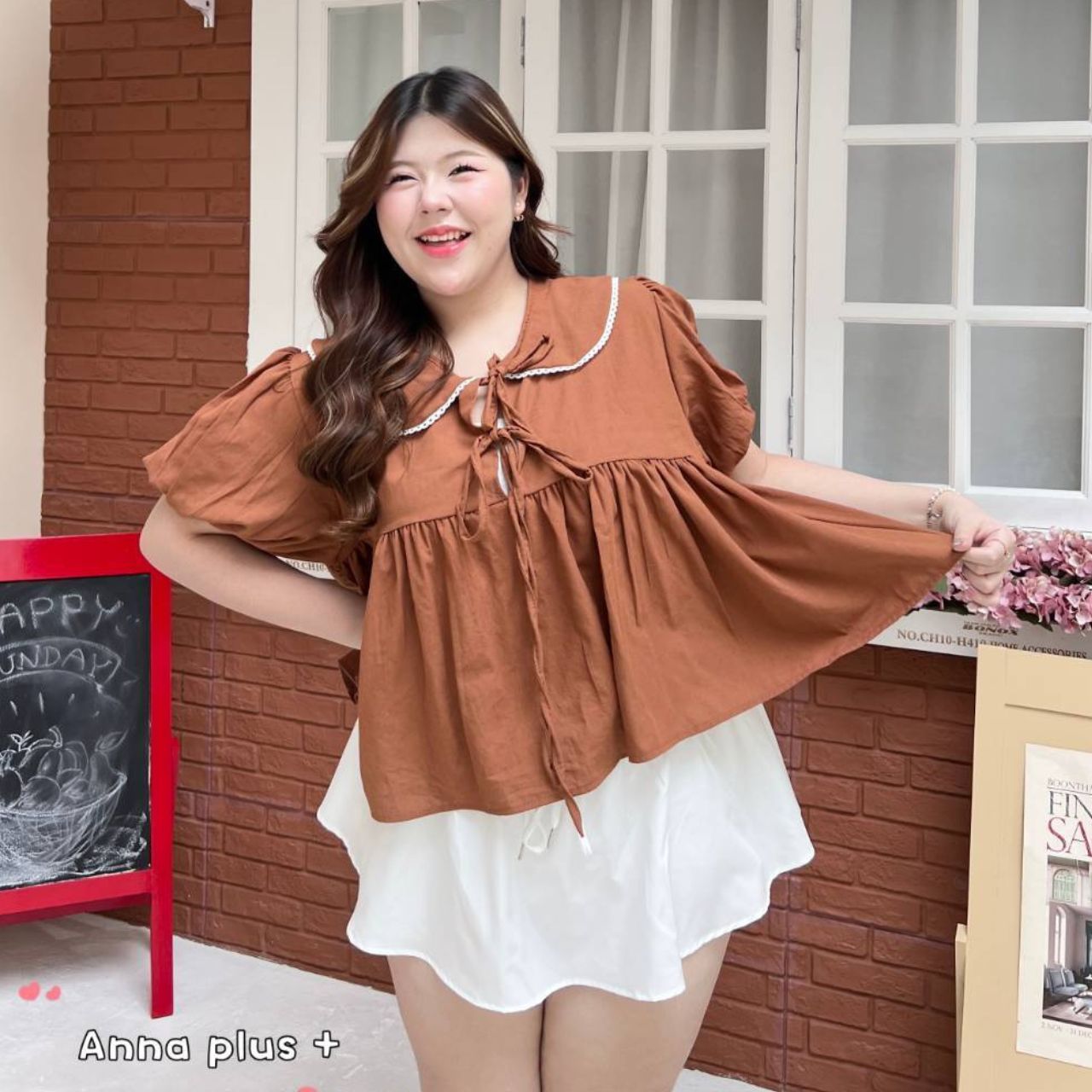 A234 เสื้อสาวอวบ ปกบัวแต่งขอบลูกไม้ แขนตุ๊กตา ผ้าลินิน น้ำตาล ครีม อก 40-50นิ้ว หน้าผ้า52