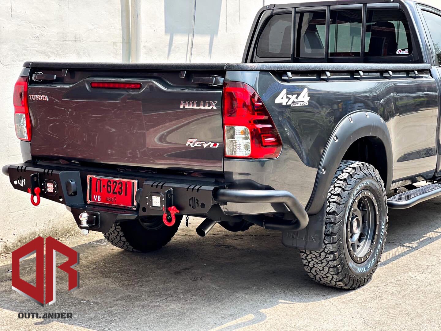 กันชนท้าย R-1Outlander