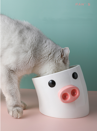 ชามน้ำ / อาหาร เซรามิคแมวทรงสูงแบบเอียง 45° รูปน้องหมูน่ารักๆ