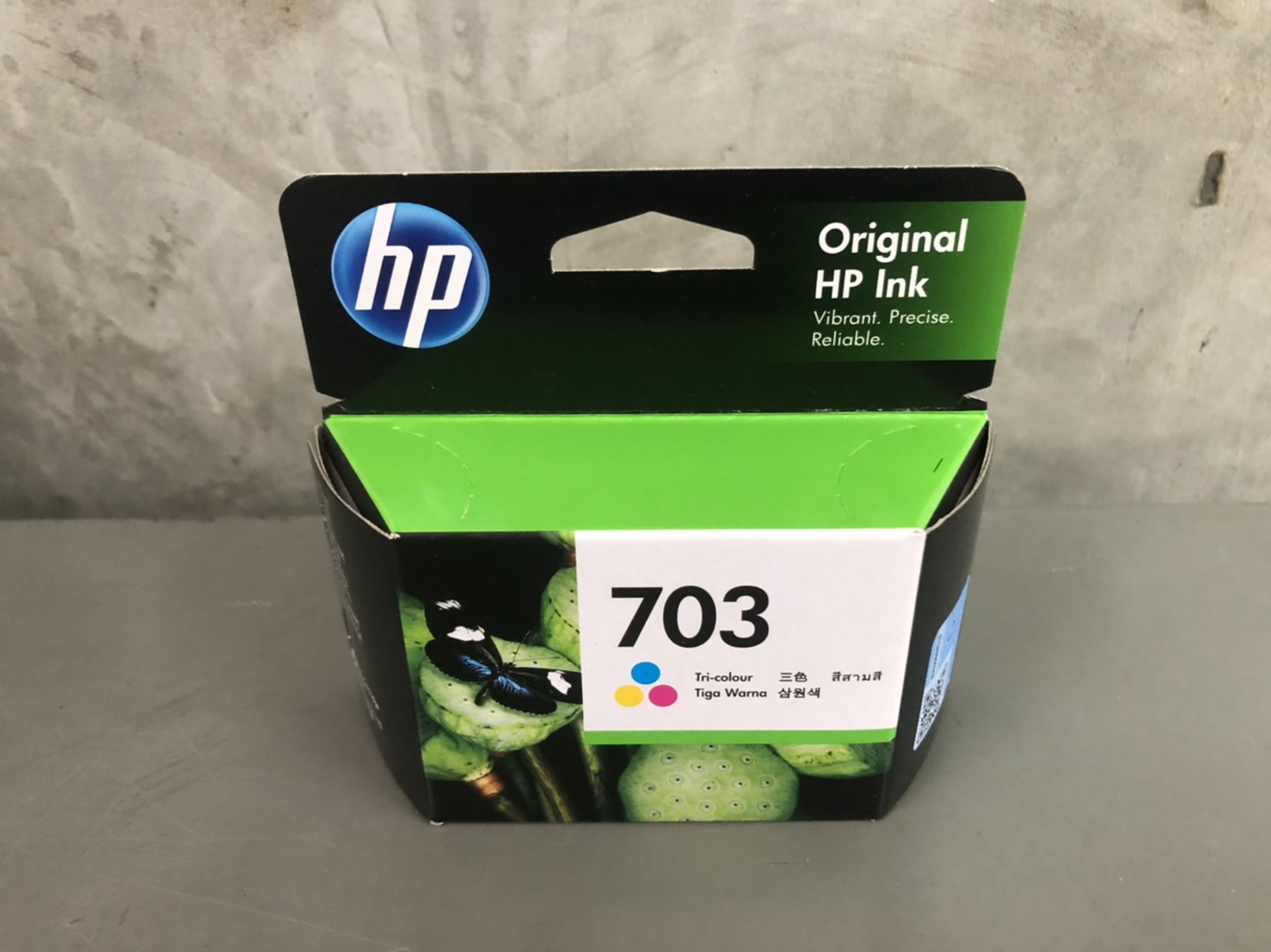 HP 703 Tri-Color ตลับหมึกอิงค์เจ็ท 3 สี Tri-Color Inkjet Cartridge (CD888AA) หมึกแท้จากศูนย์