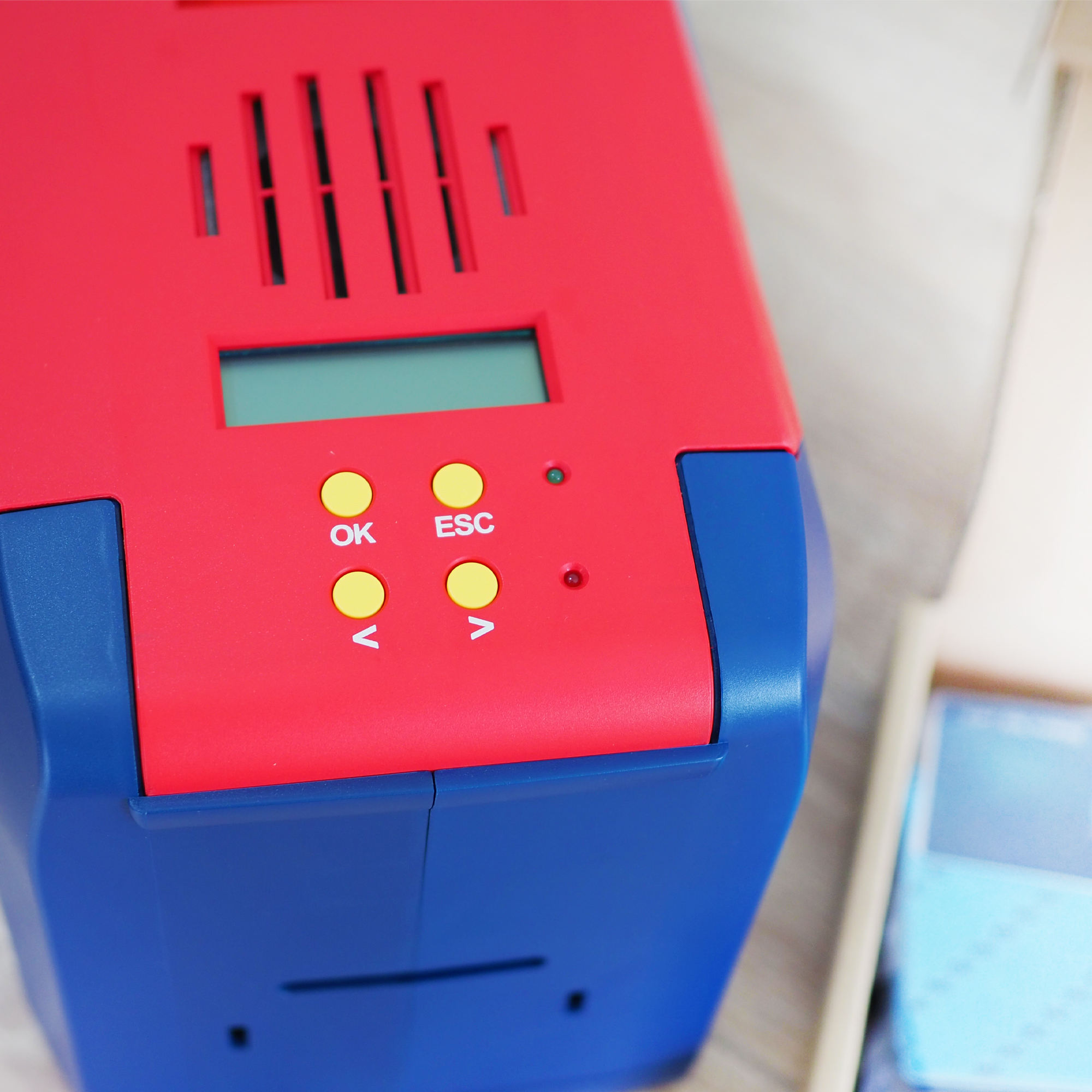 เครื่องพิมพ์บัตรพลาสติก พิมพ์บัตรพนักงาน บัตรข้าราชการ บัตรประจำตัว บัตรนักเรียน แบบสองหน้า Card printer Thermal dye-sublimation direct to card Seaory S22 Dual sided