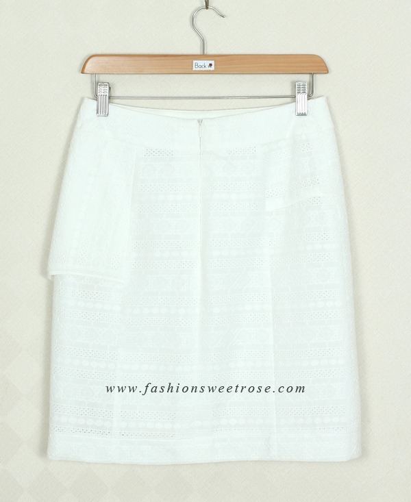 SK-358 กระโปรงทรงเอ ผ้าลูกไม้คอตต้อนญี่ปุ่นสีขาว แต่งกุ้นระบายด้วยผ้าสีขาว