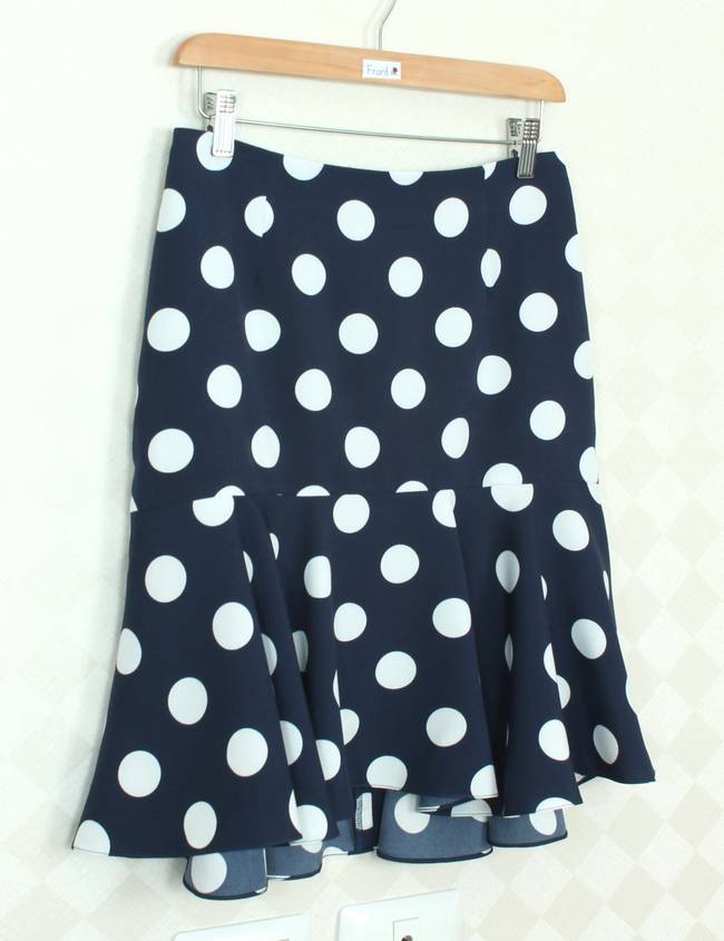 SK-285 กระโปรงแฟชั่น&ทำงาน ทรงย้วย ผ้าไหมอิตาลีพิมพ์ลาย Polka Dot วงกลมขาว พื้นน้ำเงิน