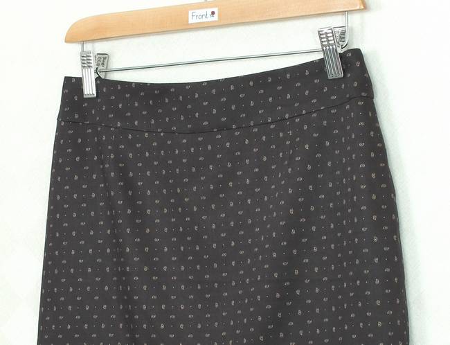 SK-284 กระโปรงแฟชั่น&ทำงาน ทรงสอบ ผ้าคอตต้อนญี่ปุ่นพิมพ์ลายลูกน้ำเล็กๆพื้นน้ำตาล ชายกระโปรงจับจีบรอบตัว