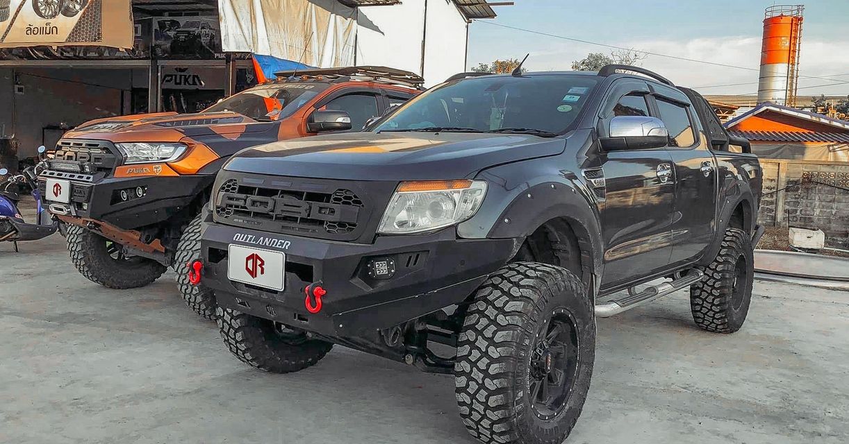 กันชนหน้า OUTLANDER รุ่น THUNDER Ford Ranger 2012-2014