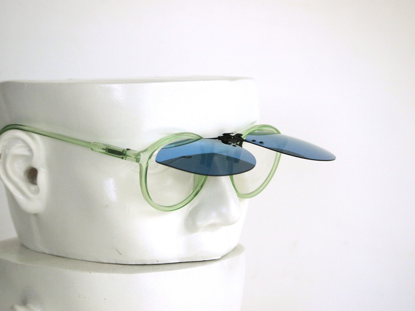 คลิปออนกันแดด Clipsster รุ่น Roundster Signature Edition เลนส์สีปรอทฟ้า