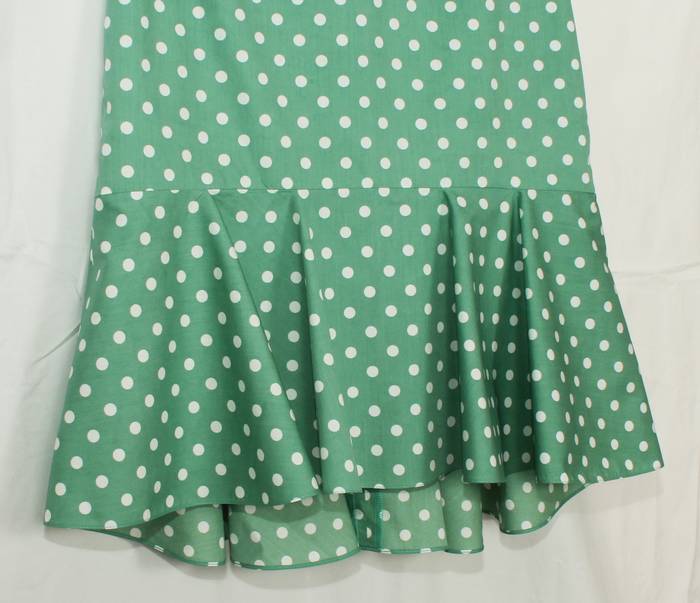 SK-199 กระโปรงแฟชั่น&ทำงาน ทรงย้วย ผ้าคอตต้อนญี่ปุ่นสีเขียว Polka Dot Green