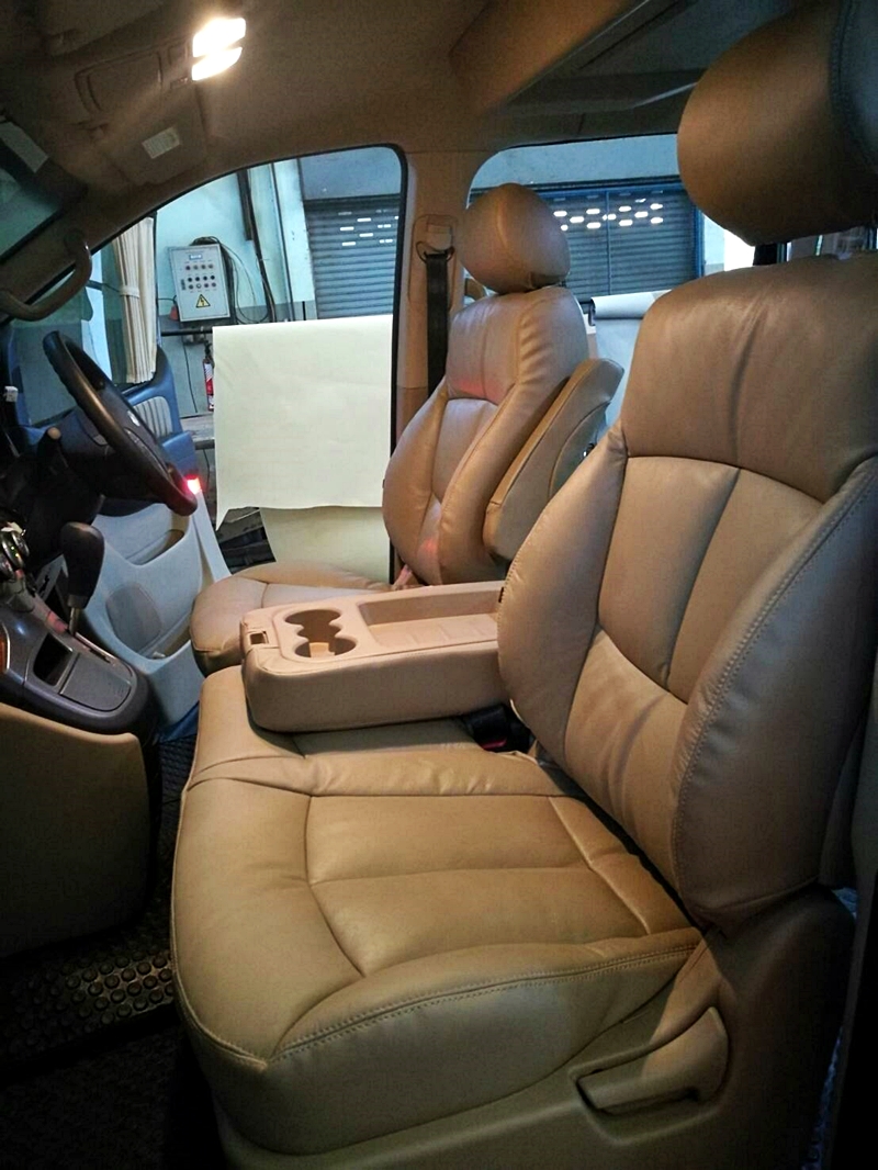 HYUNDAI H-1 DELUXE [ คอนโซลเพดาน + ประตูไฟฟ้า + เบาะ + ชุดแต่ง + ช่วงล่าง ] - ฮพ7222