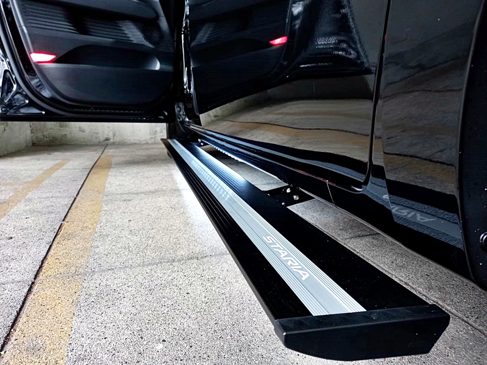 บันไดไฟฟ้ารถฮุนได hyundai staria [ไฟขาว]