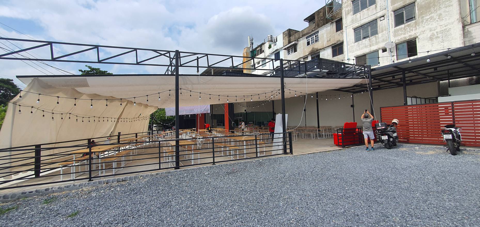 Pabaithai 001(ผ้าใบเลื่อน)