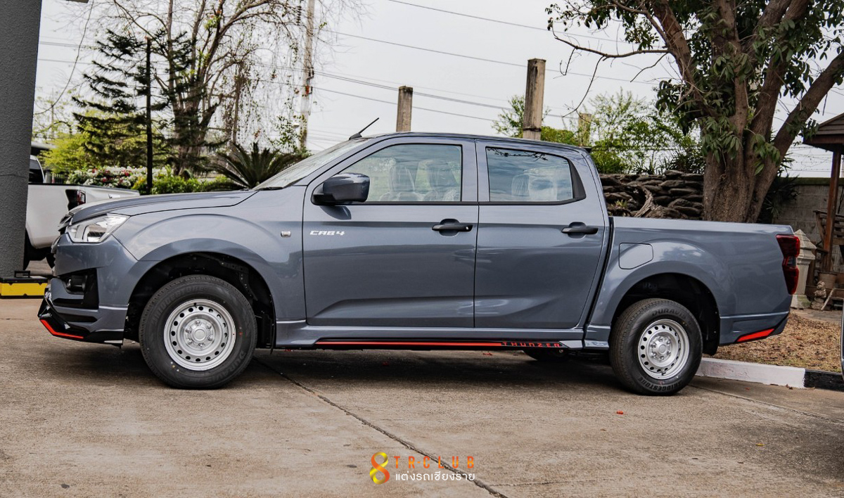 ชุดแต่งสเกิร์ตรอบคัน THUNZER สำหรับ ALL NEW D-MAX 2020 (ตัวเตี้ย)