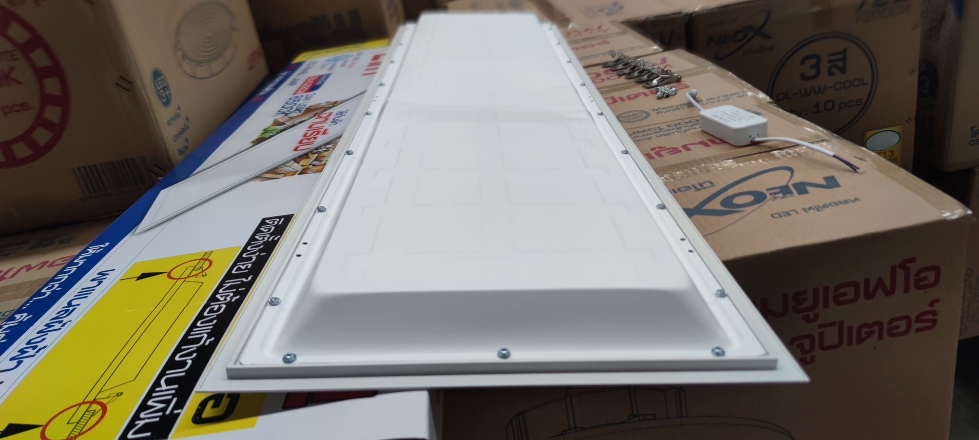 Panel Bright85วัตต์ 10,000lm Size30x120,จำนวน 1โคม/ลัง