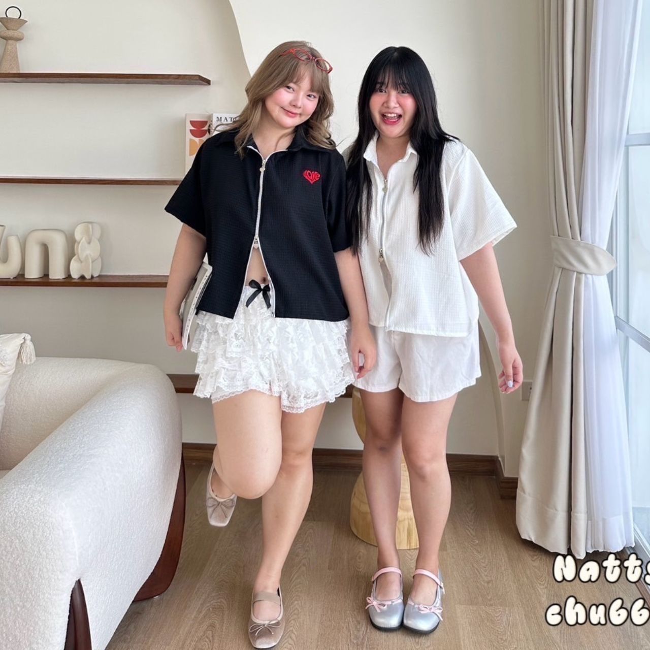 J105 เสื้อเชิ้ต สาวอวบ ผ้าวาฟเฟิล ซิปหัวใจรูดได้2ทาง อกได้ถึง 50 นิ้ว (หน้าผ้า52นิ้ว) ขาว ดำ แดง ครีม อกได้ถึง50นิ้ว