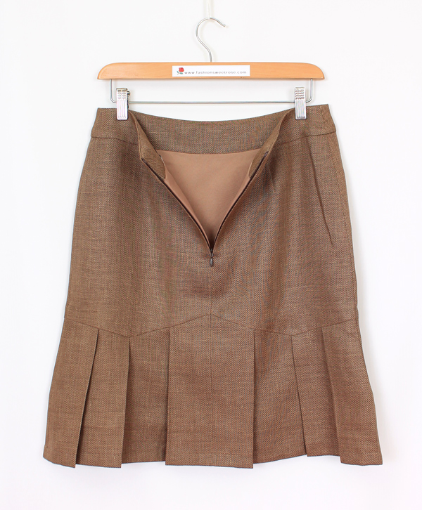 SK-479 กระโปรงทรงปลายบาน ผ้าลินินเชมเบ้สีน้ำตาล