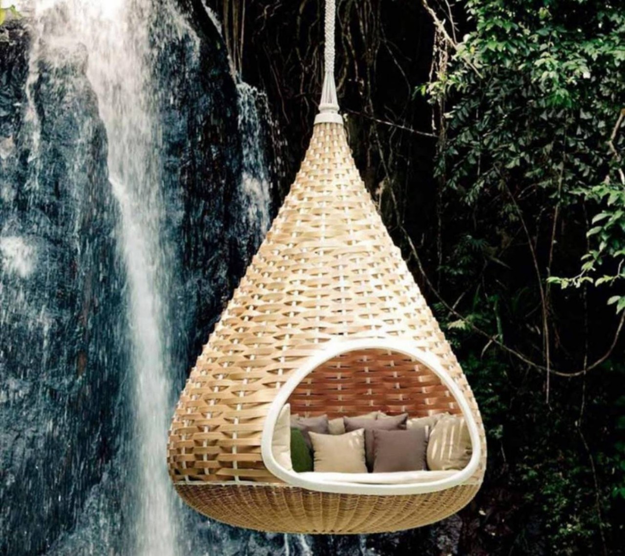 Hanging daybed