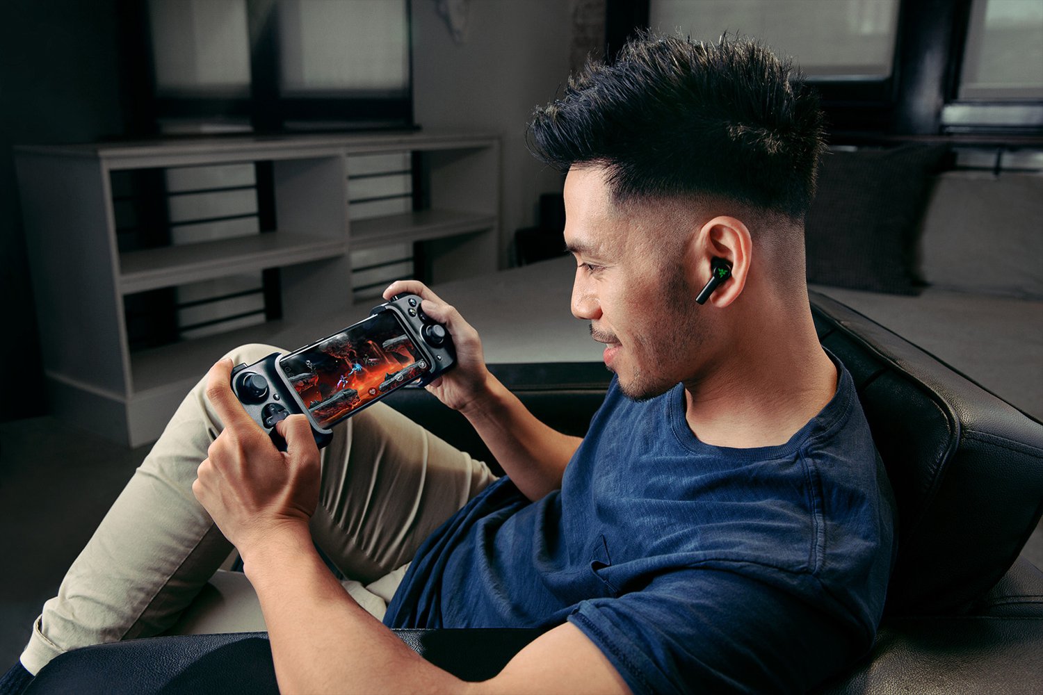 Razer Kishi Universal Gaming Controller for ios / Android รับประกัน 1 ปี