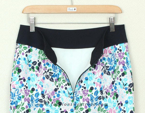 SK-300 กระโปรงแฟชั่น&ทำงาน ทรงสอบ ผ้าคอตต้อนญี่ปุ่นผสมเนื้อสเปนเด็กส์ พิมพ์ลายดอกไม้โทนฟ้า