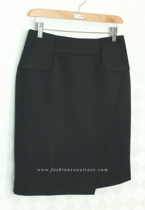 กระโปรงทรงสอบ ผ้าไหมอิตาลีสีดำ ด้านหน้ากระโปรงดีไซน์เรียบหรู / SK-339