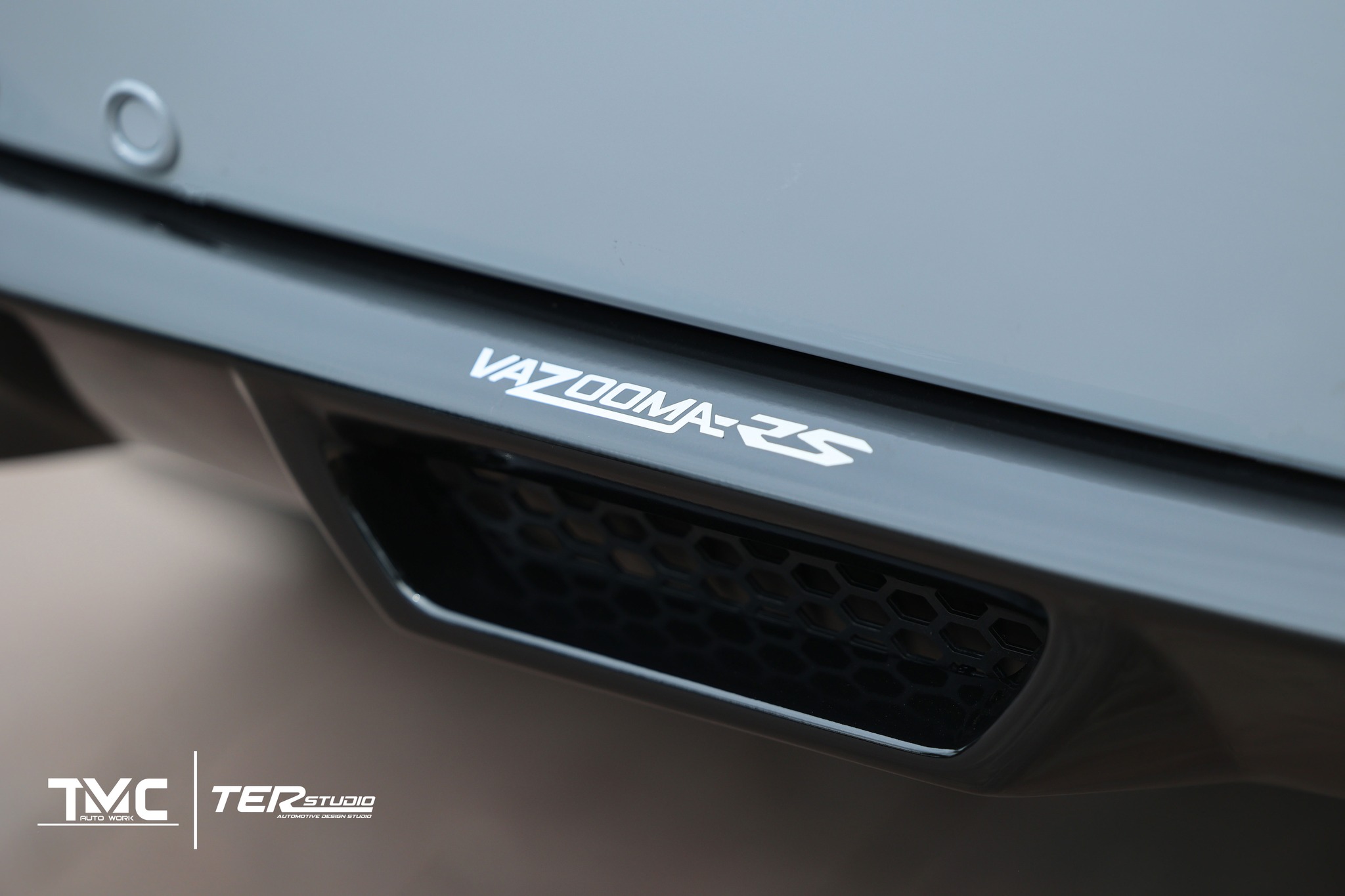 ชุดแต่งสเกิร์ตรอบคัน VAZOOMA-RS ( RS ) MU-X 2025