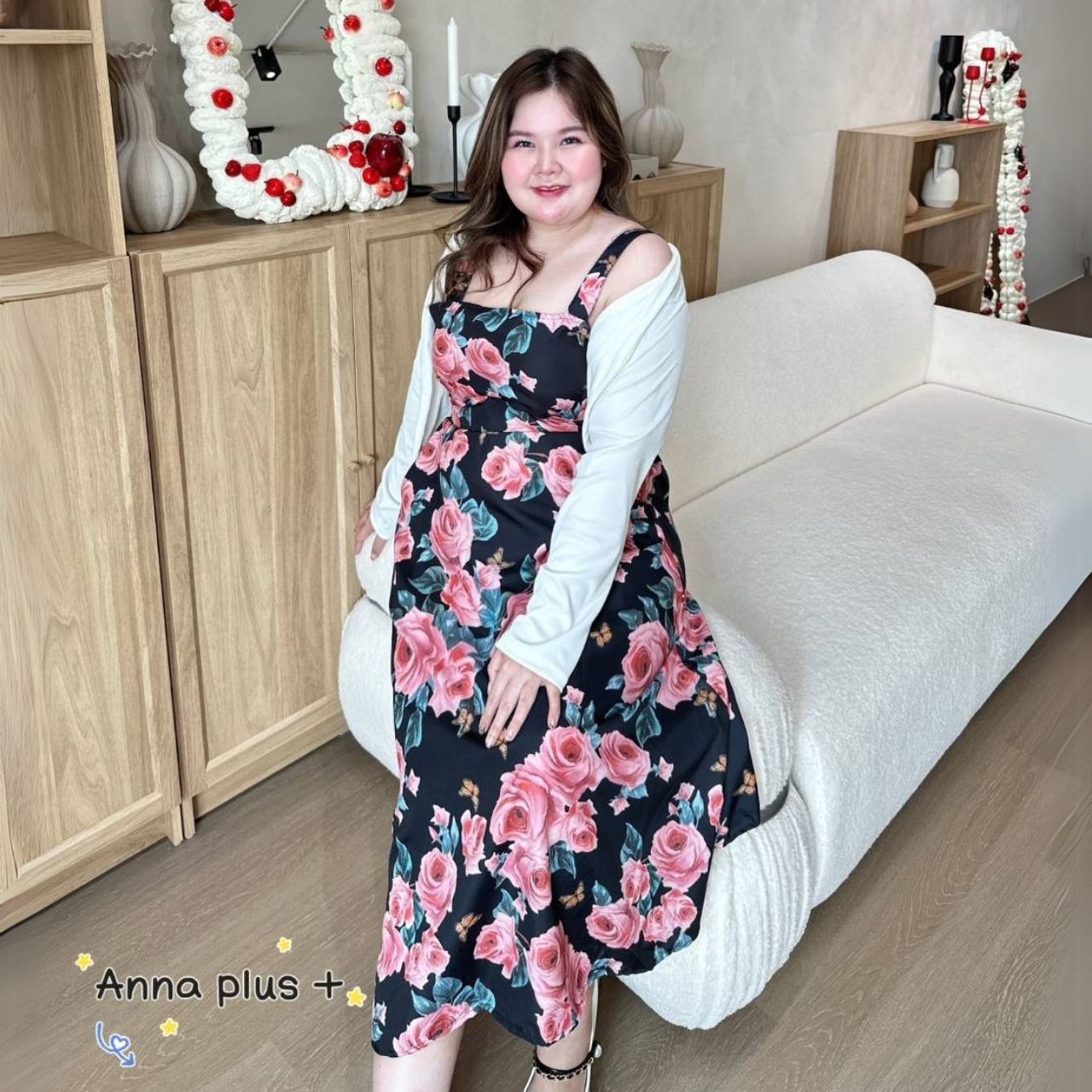 A210 เดรสสาวอวบ สายเดี่ยวสม็อคหลัง มาพร้อมเสื้อคลุมจะรับแต่เดรสอย่างเดียวก็ได้ เสื้อคลุมเลือกสีได้ เดรสอกได้ถึง50นิ้ว ออฟไวท์ ชมพู ดำ อก40-50นิ้ว