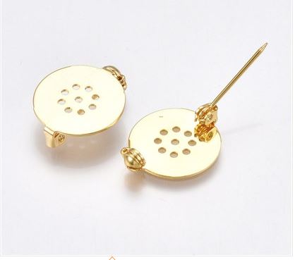 เข็มกลัดคาโบโชน ถาดวงกลม