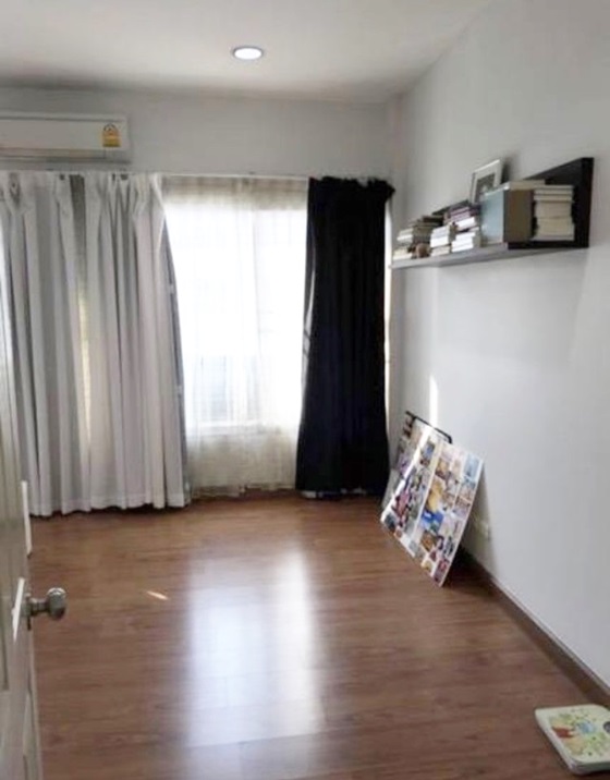 ขายทาวน์โฮม3ชั้น บ้านกลางเมืองเออบาเนี่ยนลาดพร้าว71 เขตลาดพร้าว 20.6 ตร.ว. ใกล้บิ๊กซี 05251